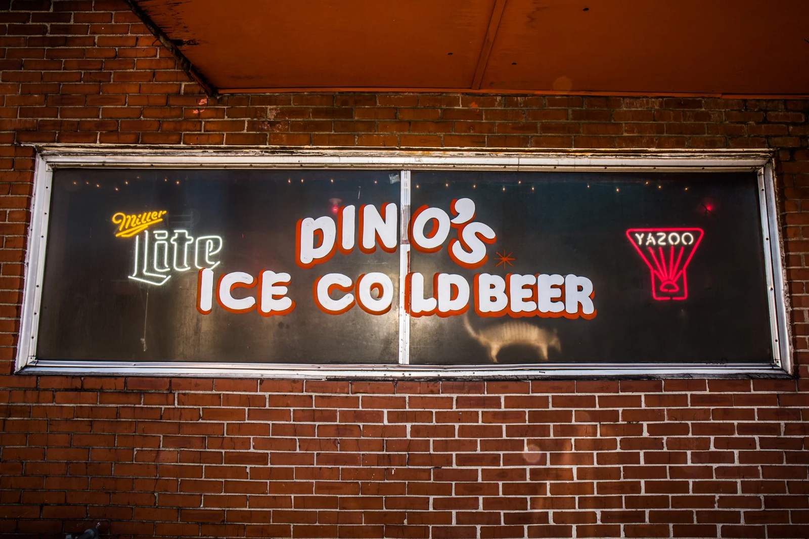Dino's