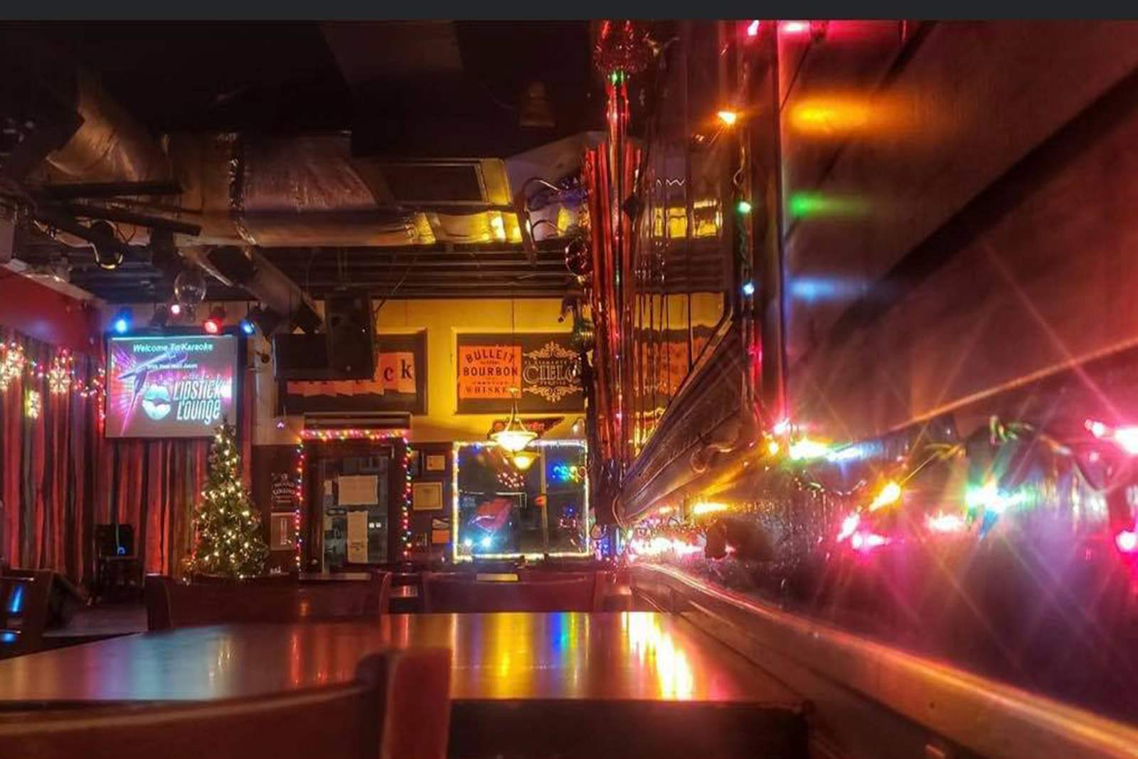 The Lipstick Lounge